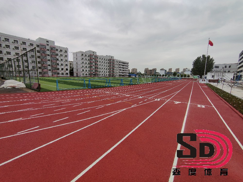 透气型跑道施工工艺